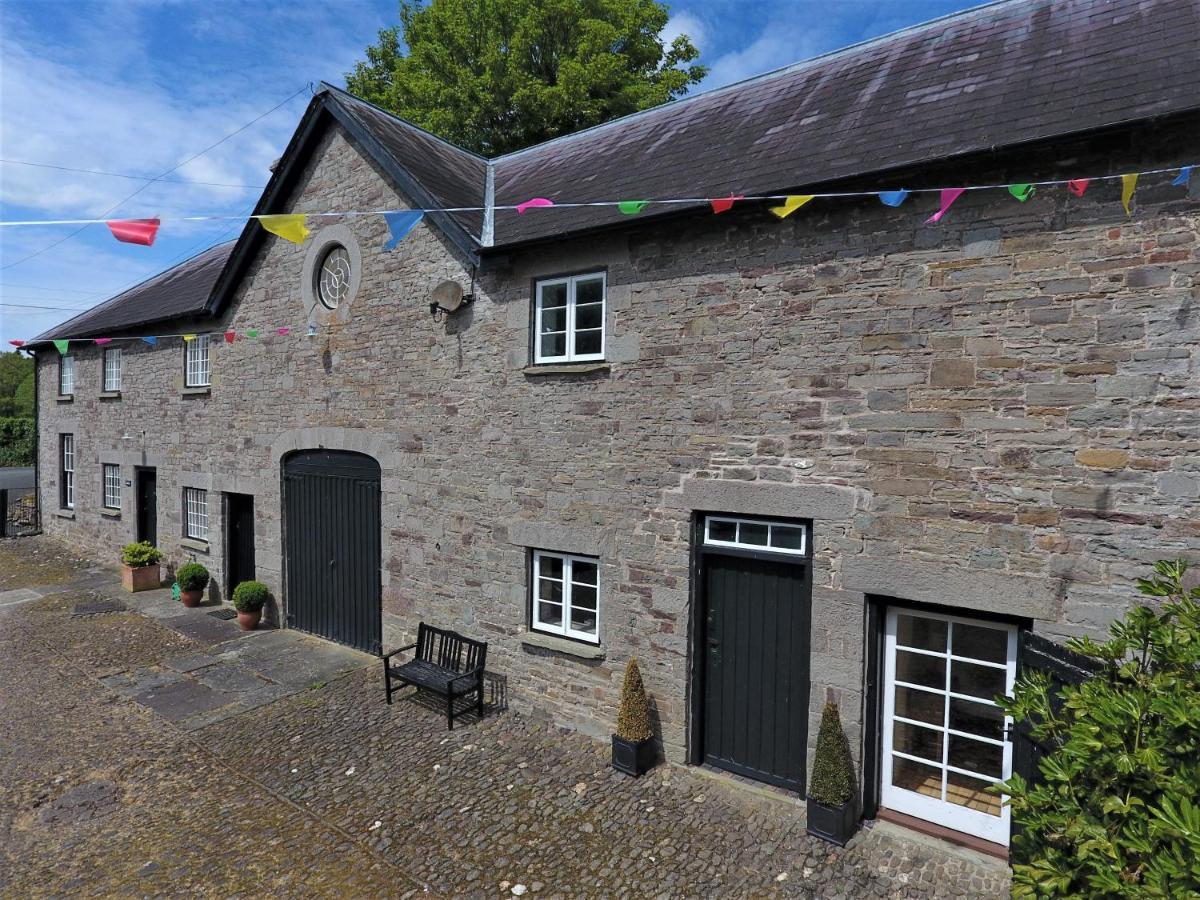 Glanhenwye Courtyard Cottages Glasbury Exterior photo
